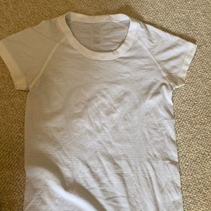 Lululemon T-shirt